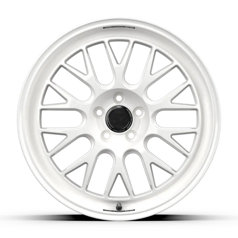 Fifteen52 Holeshot Rsr 19X9.5 5X114.3 38Mm Et 73.1Mm Center Bore Rally White 1