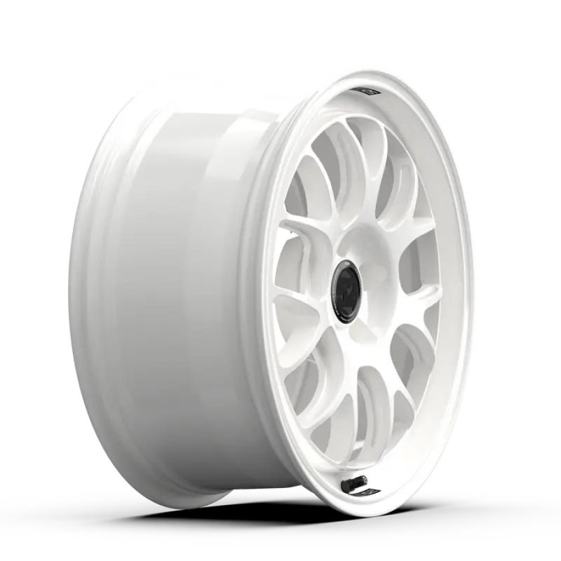 Fifteen52 Apex Rsr 18X8.5 5X108 42Mm Et 63.4Mm Center Bore Rally White 1
