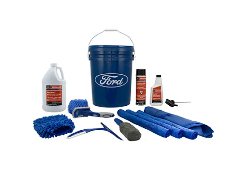 Ford Racing Ford Exterior Cleaning Kit (Aerosol) 1