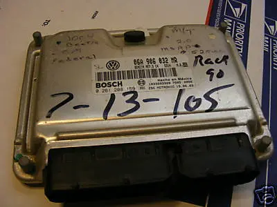 2004 Vw Volkswagen New Beetle Ecu Computer 0261208159 1