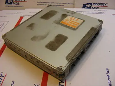 95-96 Infiniti I30 Nissan Maxima Computer A18 C85 Ey1 1
