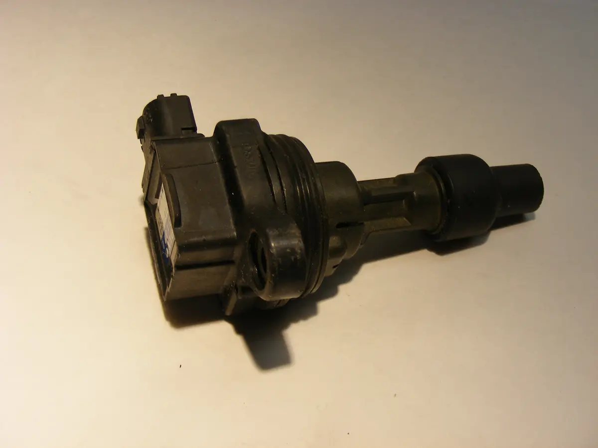 Volvo 960 S90 V90 Genuine Ignition Coil Tower 9135689 3531300 9146776 1275971 029700-7260 1