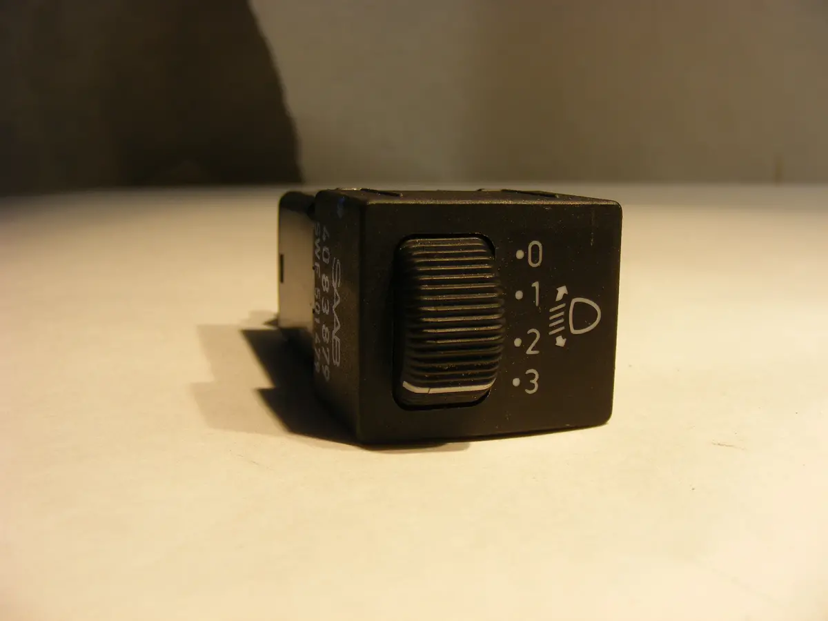 Saab 900 9000 Classic Headlight Leveling Level Switch Rheostat 4083879 Rare 40 83 879 1