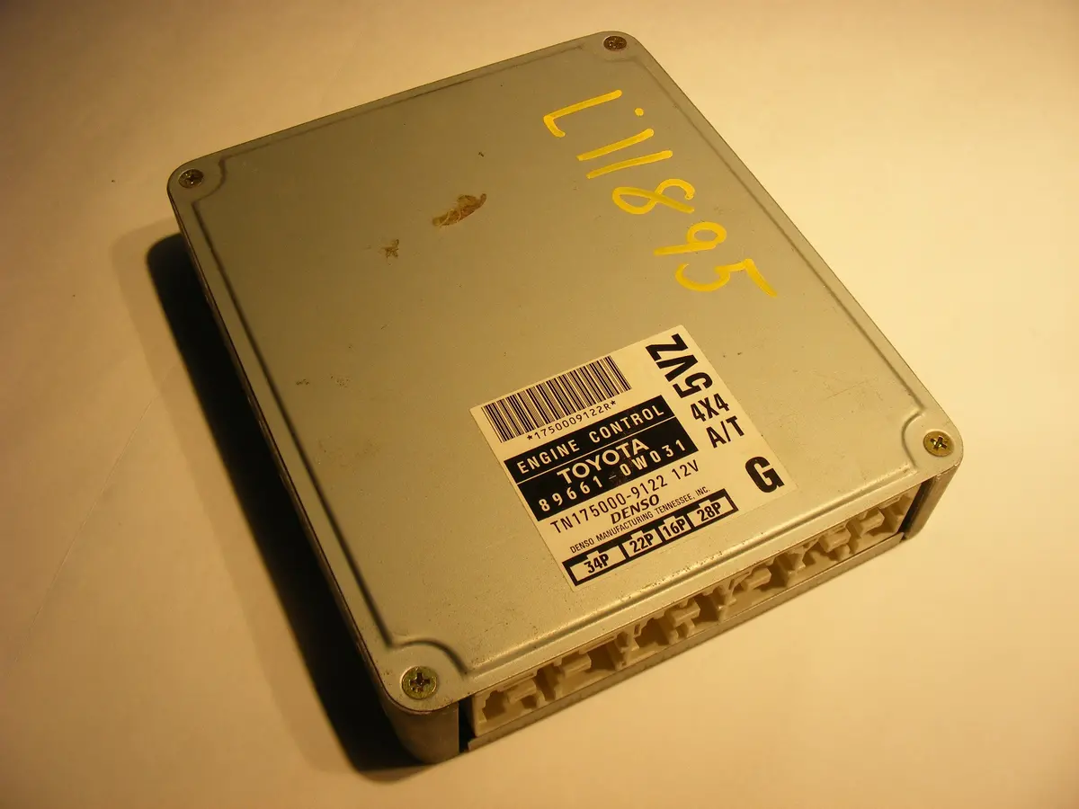 97 Toyota T-100 Pickup Truck Ecu Ecm 89661-0W031 4X4 5Vz At Control Unit Computer 1997 1