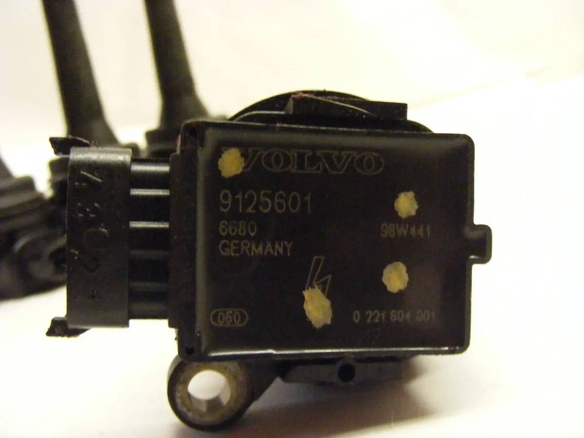 Volvo S70 Xc70 V70 C70 Ignition Coil Tower Module Set Of 5 Bosch 9125601 0221604001 2