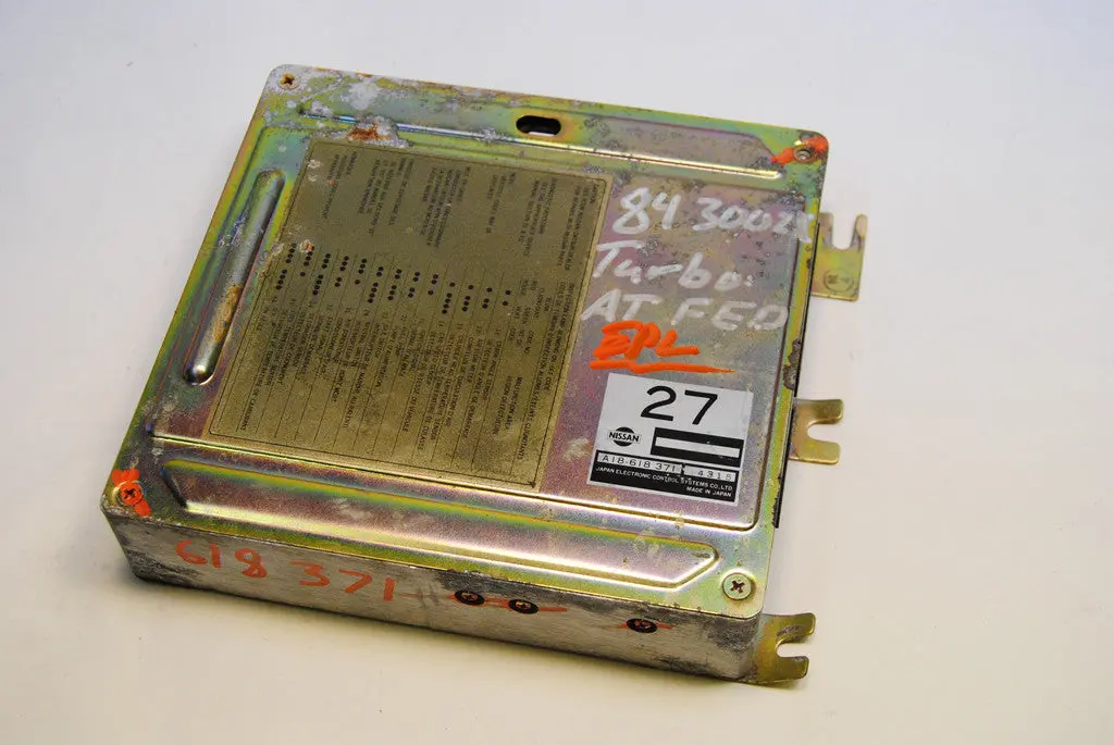 Nissan 300Zx Turbo 1984 Engine Computer Ecu Ecm A18 618 371 1