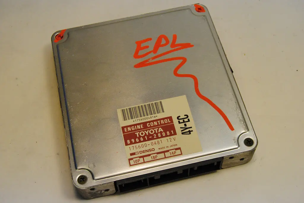 88-89 Toyota Van Ecu Engine Ecm Ecu Computer 89661 28081  4Y-Ec Engine Control 1