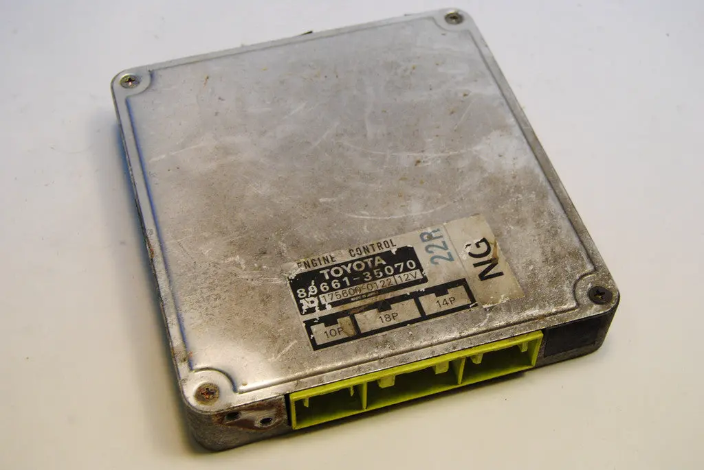 86-87 Toyota Pickup Truck 4 Runner Computer Ecm Ecu 89661 35070 1