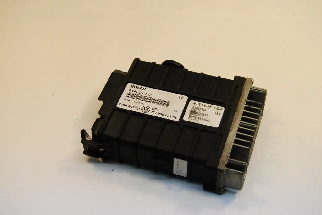 Vw Fox Bosch Ecu Ecm Engine Computer 037906022Be - 022Be 91 92 93 1