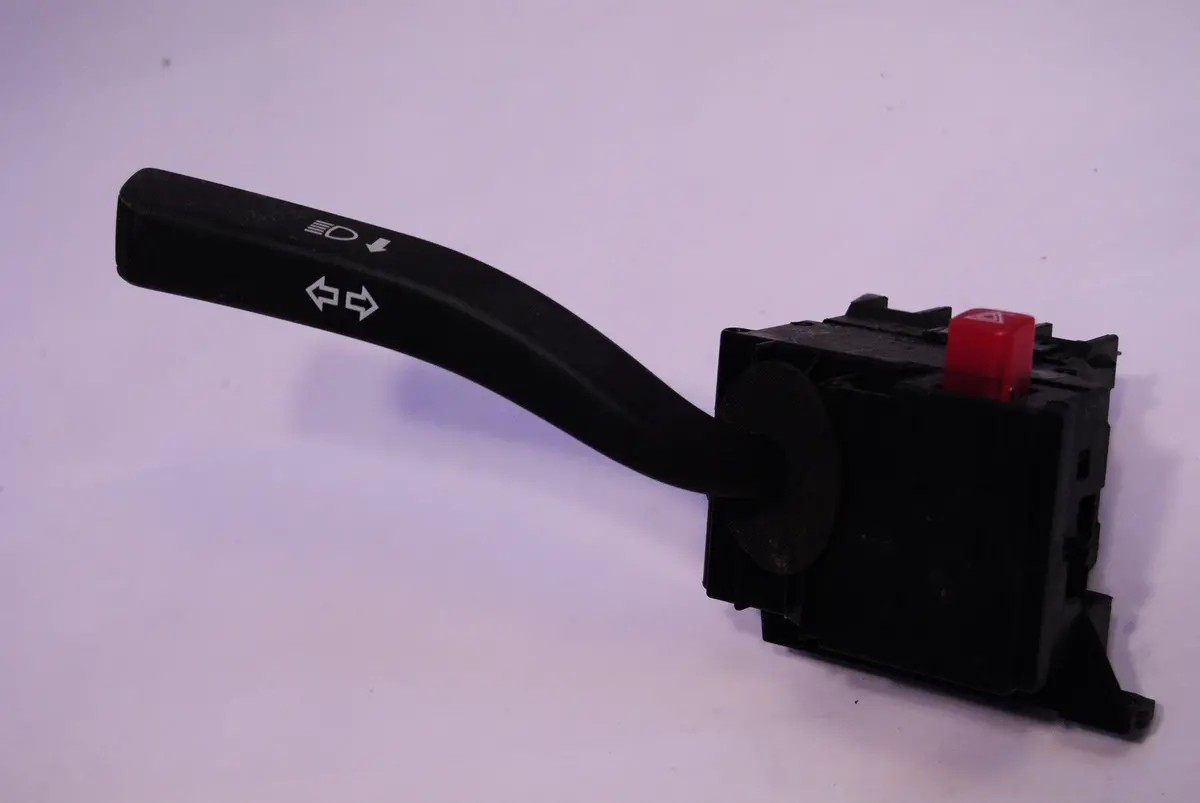 87-91 Saab 9000 Turbo Turn Signal Highbeam Switch - For Base Models W/O Cruise Control 9526039 1