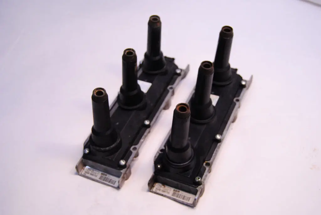 Pair Of Saab 9-5 V6 Turbo 55561133 Direct Ignition Cassette Coil Pack 99 00 01 02 03 1
