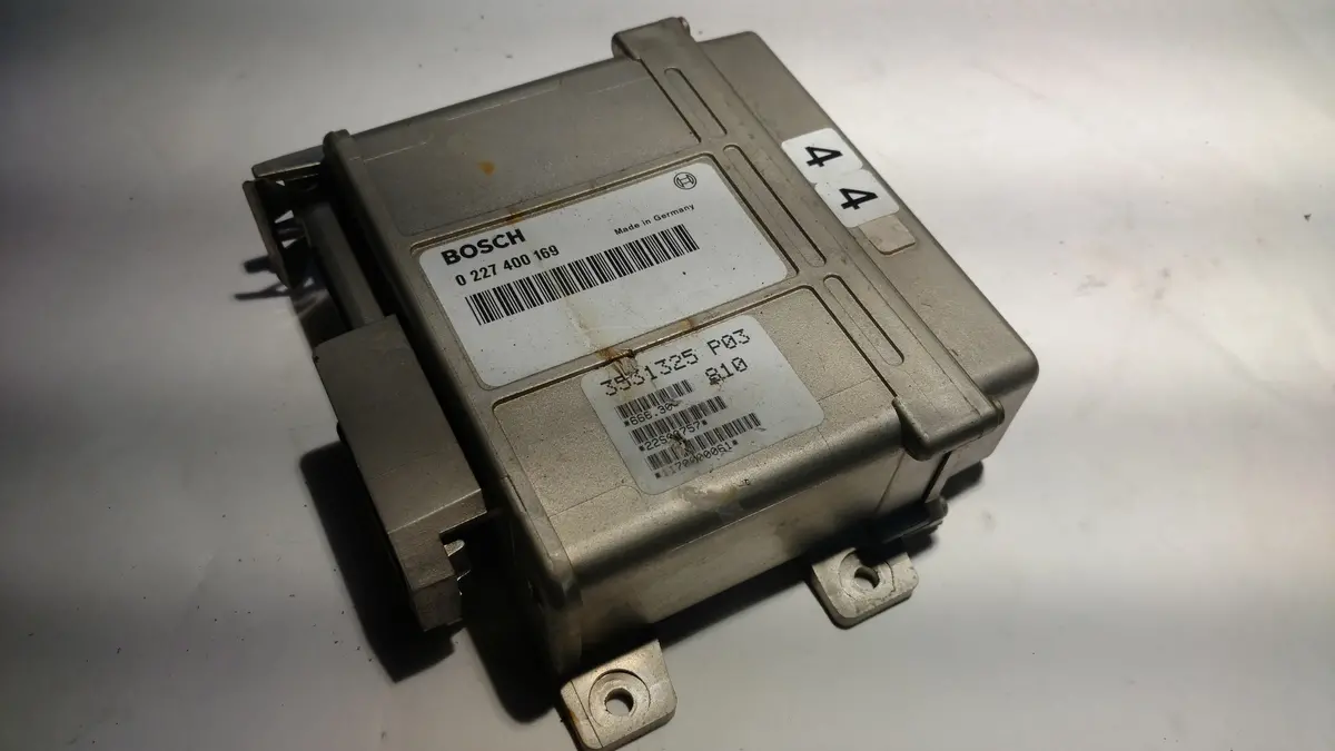 Volvo 240 940 Turbo Ezk Bosch Ignition Control Computer -Chipable- 0227400169 1