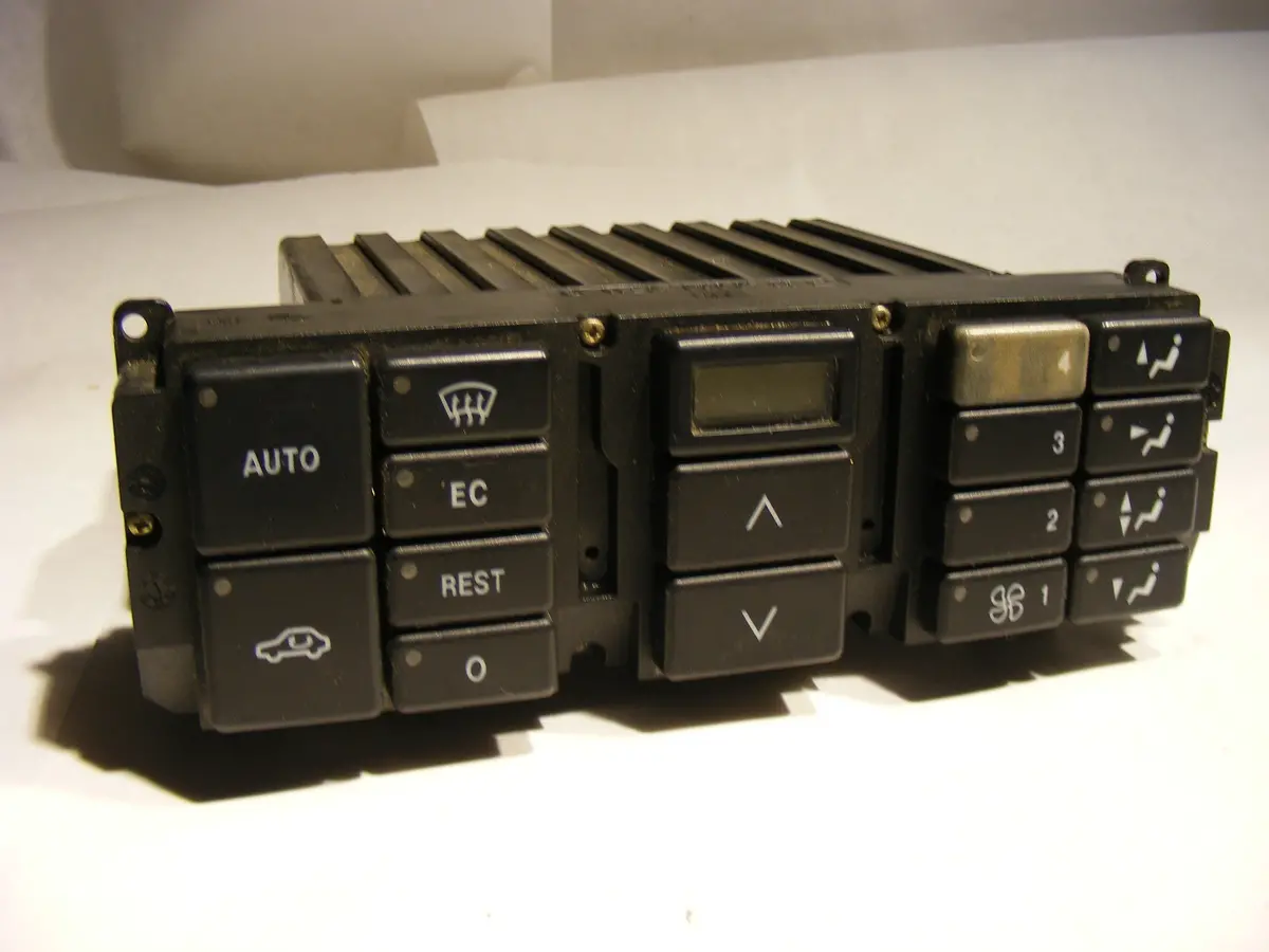 94 - 95 Mercedes Benz W202 C230 C280 Ac / Heater Climate Control Panel W2028300785 1