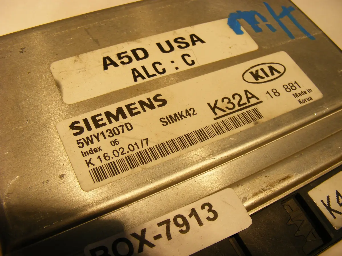 00 01 02 Kia Rio Engine Ecu Computer K32a 18 881 5Wy1307d 2